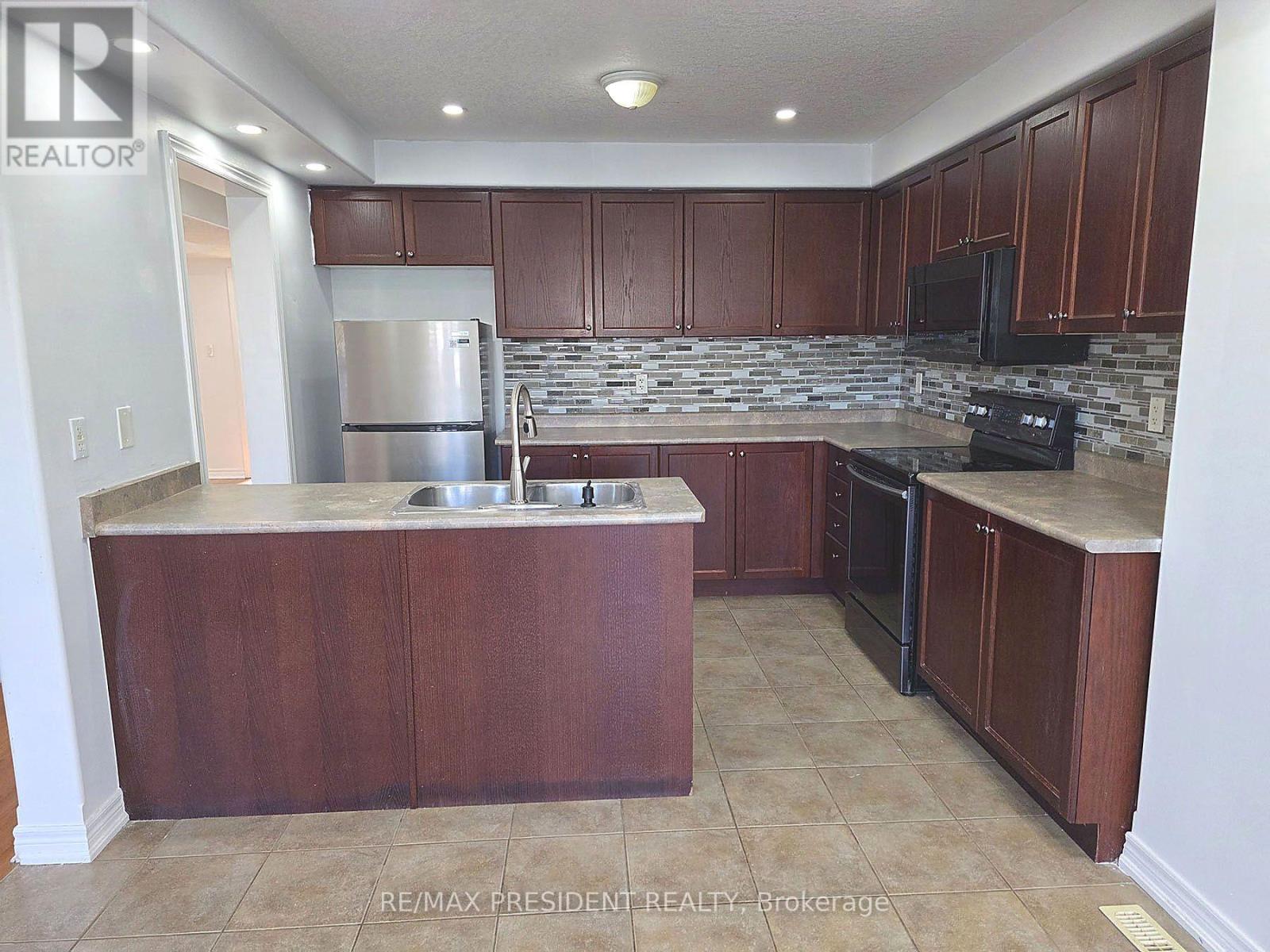 45 Lucas Crescent, Kawartha Lakes, Ontario  K9V 0C5 - Photo 13 - X14101114
