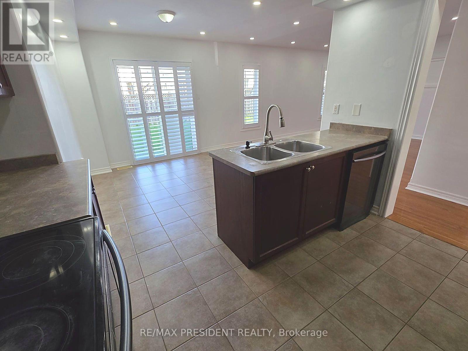 45 Lucas Crescent, Kawartha Lakes, Ontario  K9V 0C5 - Photo 9 - X14101114