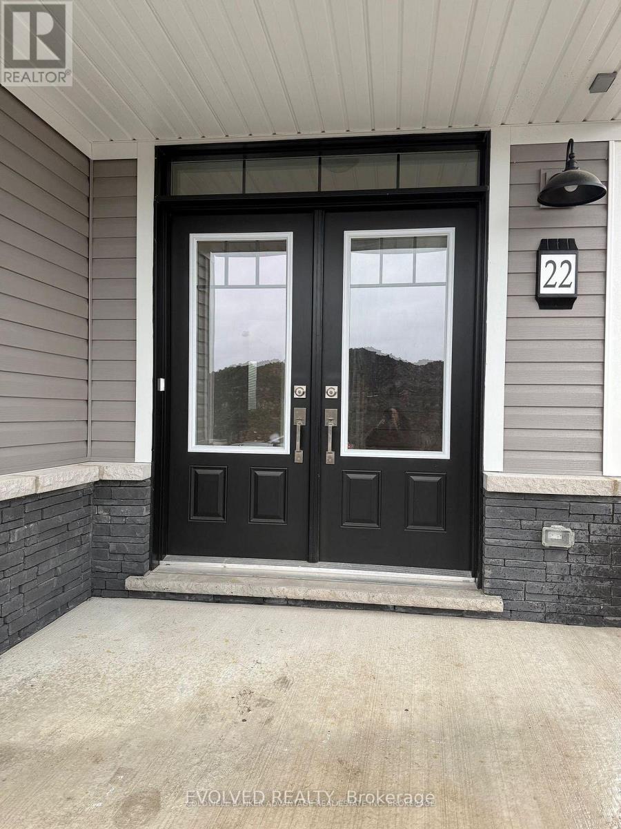 22 Varsity Drive, Welland, Ontario  L3B 0N3 - Photo 2 - X14101226