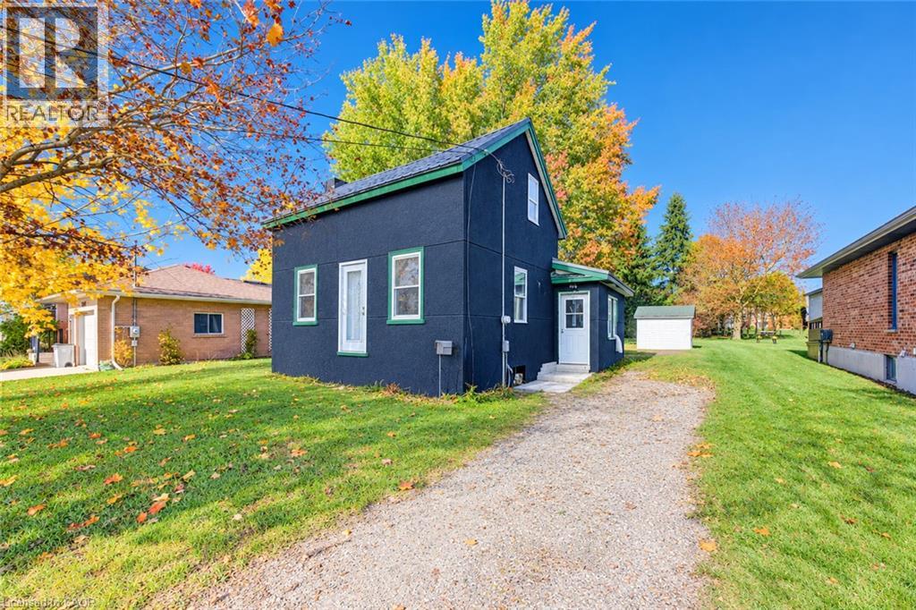 745 BINNING Street W, Listowel, Ontario
