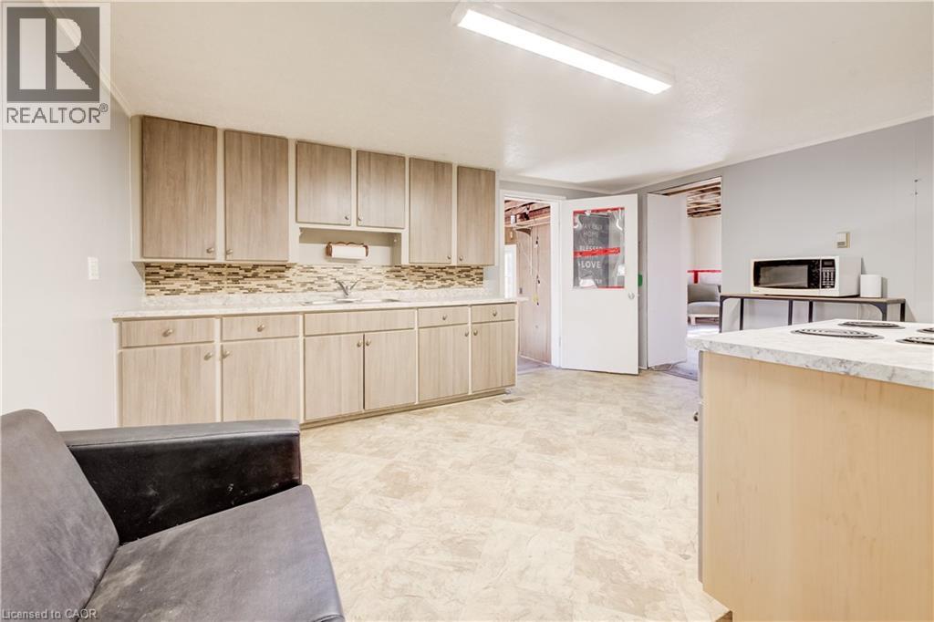 745 Binning Street W, Listowel, Ontario  N4W 1H3 - Photo 12 - 40872927