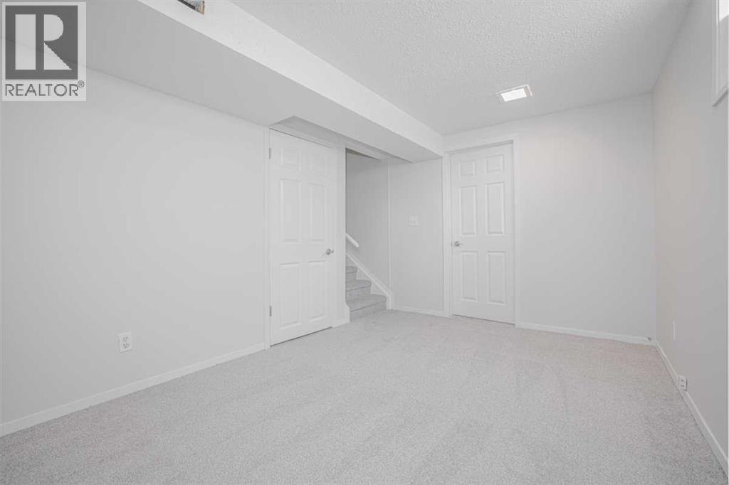 383 Woodfield Road SW, Calgary, Alberta  T2W 3V8 - Photo 27 - A2351742