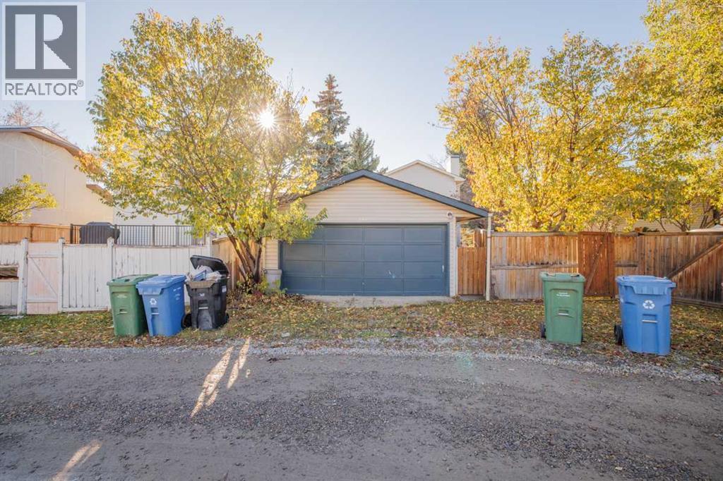 383 Woodfield Road SW, Calgary, Alberta  T2W 3V8 - Photo 35 - A2351742