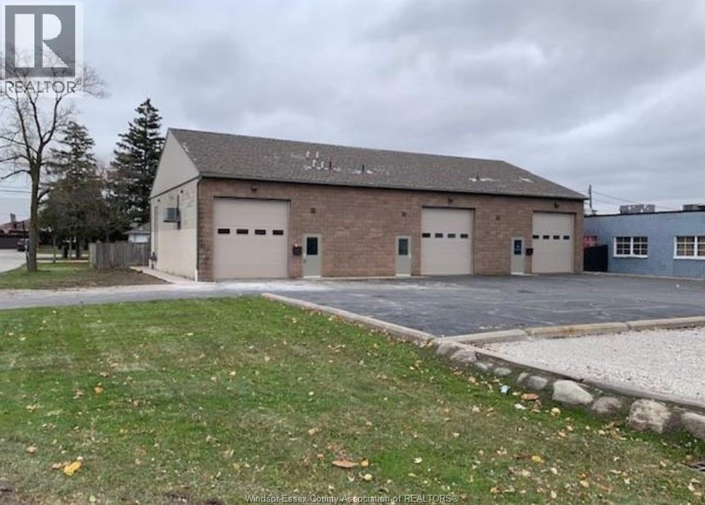 MLS# 26025857: 2710 MEIGHEN Unit# C, Windsor, Canada