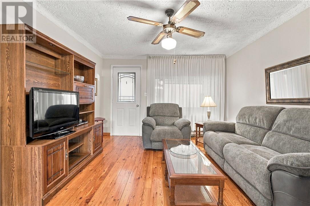 48 Belanger Street, Chelmsford, Ontario  P0M 1L0 - Photo 9 - 2131044