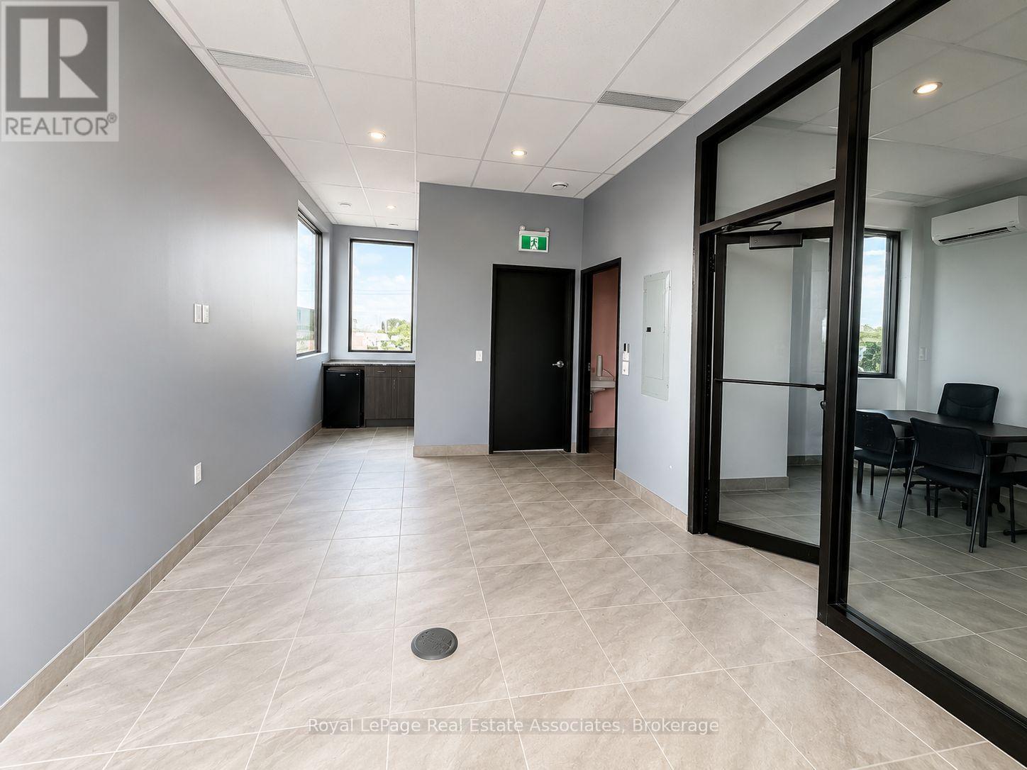 5 - 801 Dundas Street, Woodstock, Ontario  N4S 1G2 - Photo 4 - X13687468