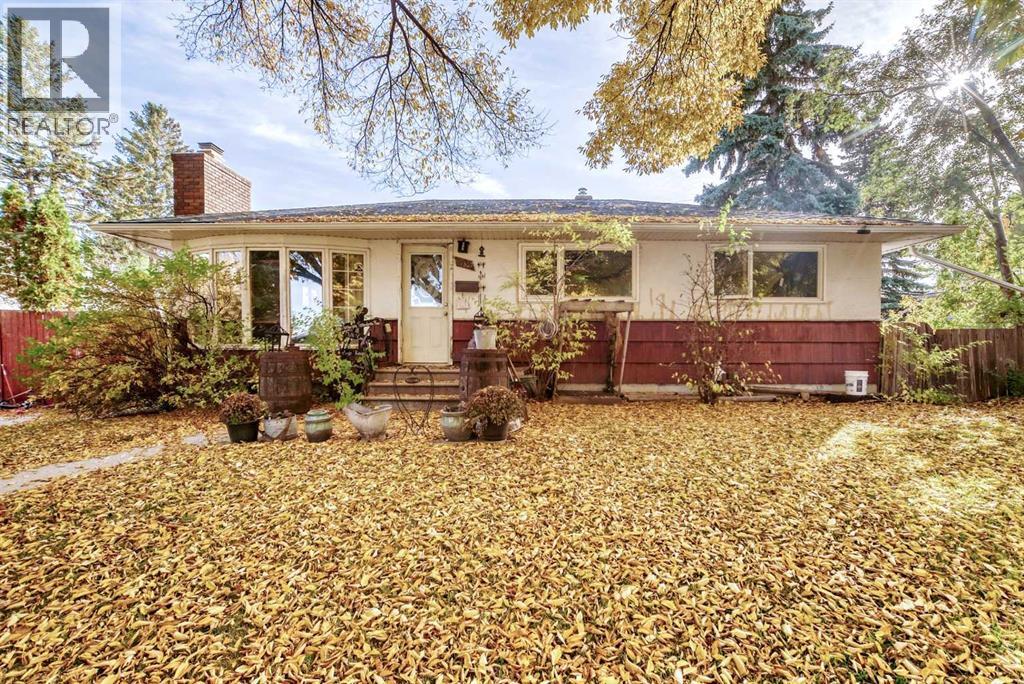 1936 45 Street SW, Calgary, Alberta  T3E 3S7 - Photo 1 - A2350466