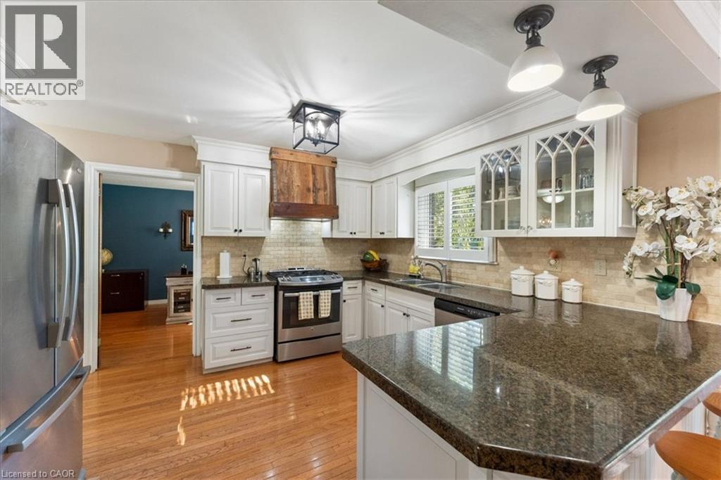 260 Cornwallis Road, Ancaster, Ontario  L9G 3Y8 - Photo 3 - 40872657