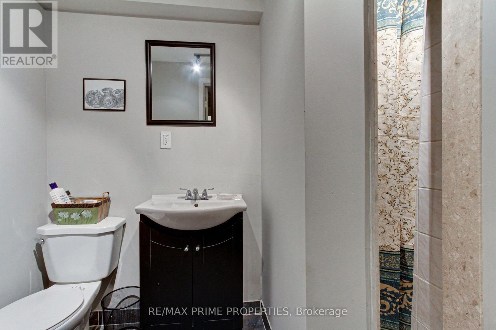 64 Ian Drive, Georgina, Ontario  L4P 4G3 - Photo 28 - N13877220