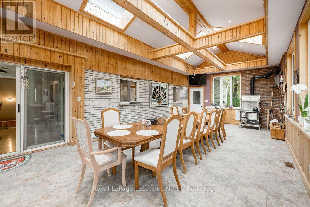 1000 Lawson Road, Tiny, Ontario  L0L 1P0 - Photo 18 - S14101252