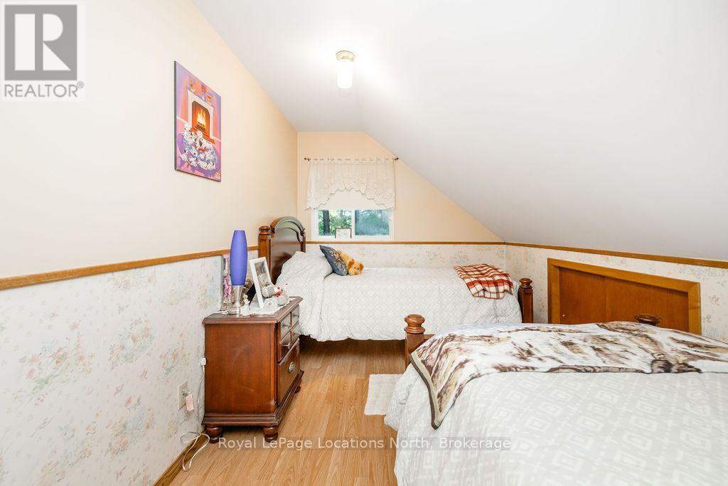 1000 Lawson Road, Tiny, Ontario  L0L 1P0 - Photo 26 - S14101252