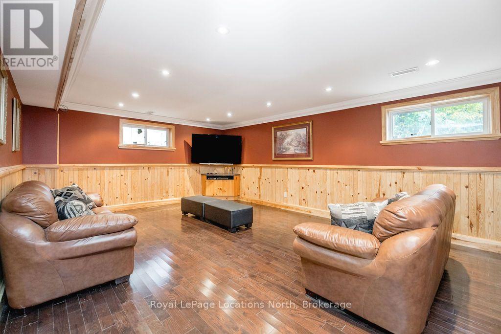 1000 Lawson Road, Tiny, Ontario  L0L 1P0 - Photo 39 - S14101252