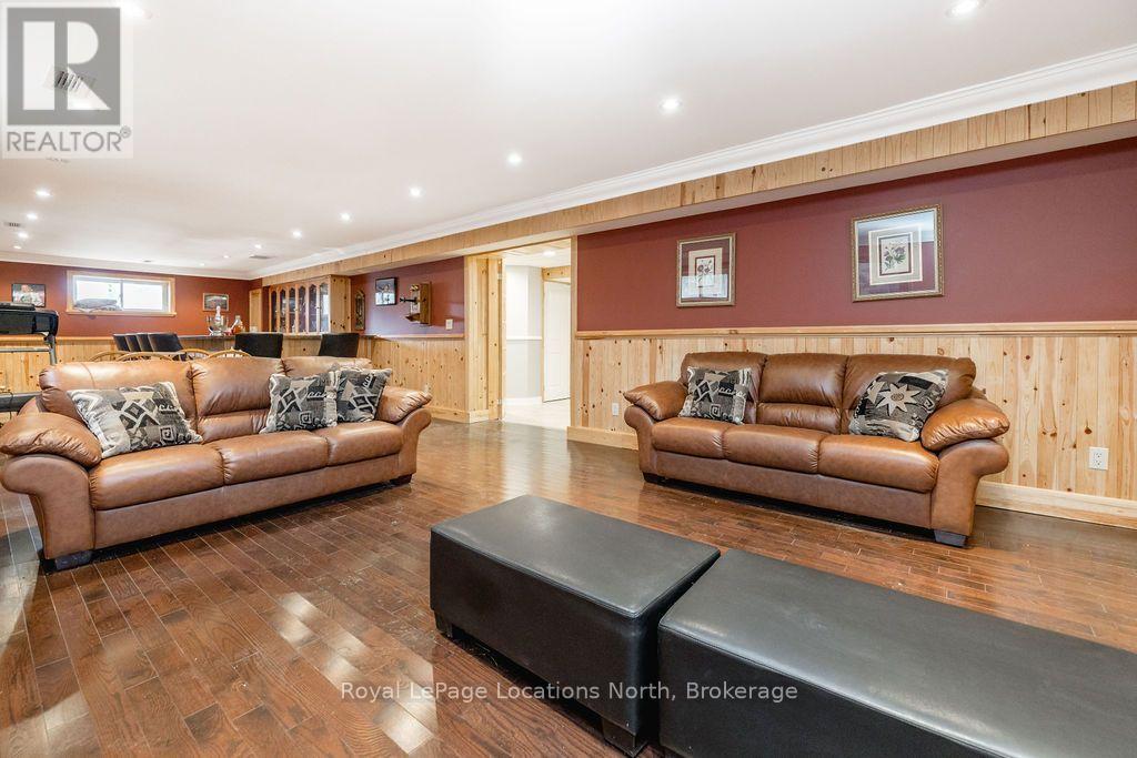 1000 Lawson Road, Tiny, Ontario  L0L 1P0 - Photo 40 - S14101252