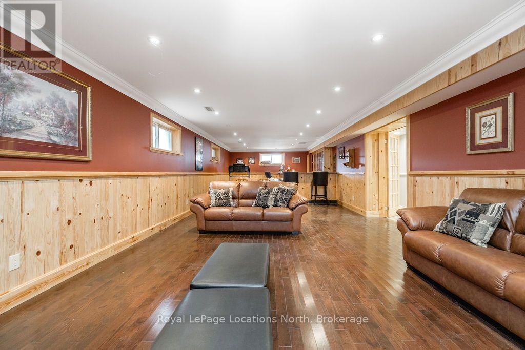 1000 Lawson Road, Tiny, Ontario  L0L 1P0 - Photo 41 - S14101252