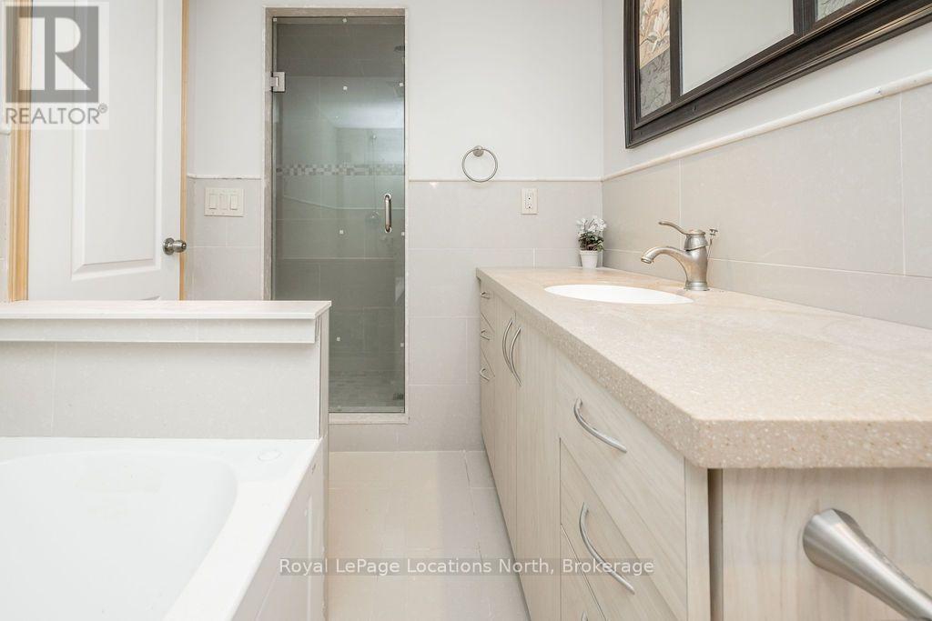 1000 Lawson Road, Tiny, Ontario  L0L 1P0 - Photo 44 - S14101252