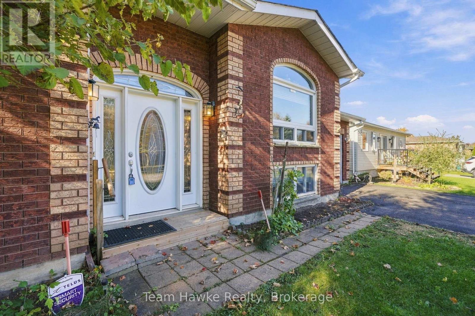 464 West Street W, Tay (Victoria Harbour), Ontario  L0K 2A0 - Photo 5 - S14101562