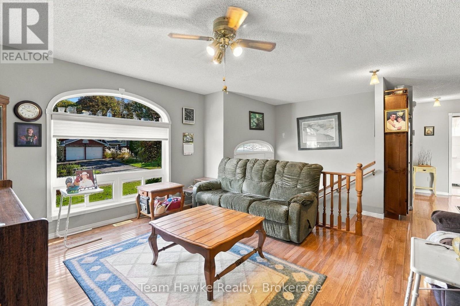 464 West Street W, Tay (Victoria Harbour), Ontario  L0K 2A0 - Photo 9 - S14101562