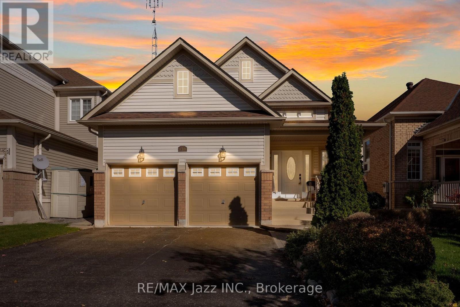 128 Nelson Street, Clarington, Ontario  L1C 0A6 - Photo 2 - E14101442