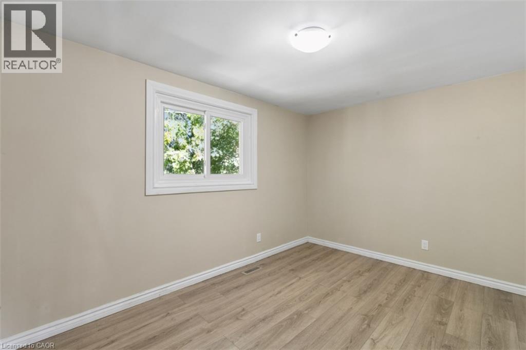 8 Forest Glen Crescent, Kitchener, Ontario  N2N 1C8 - Photo 12 - 40872597