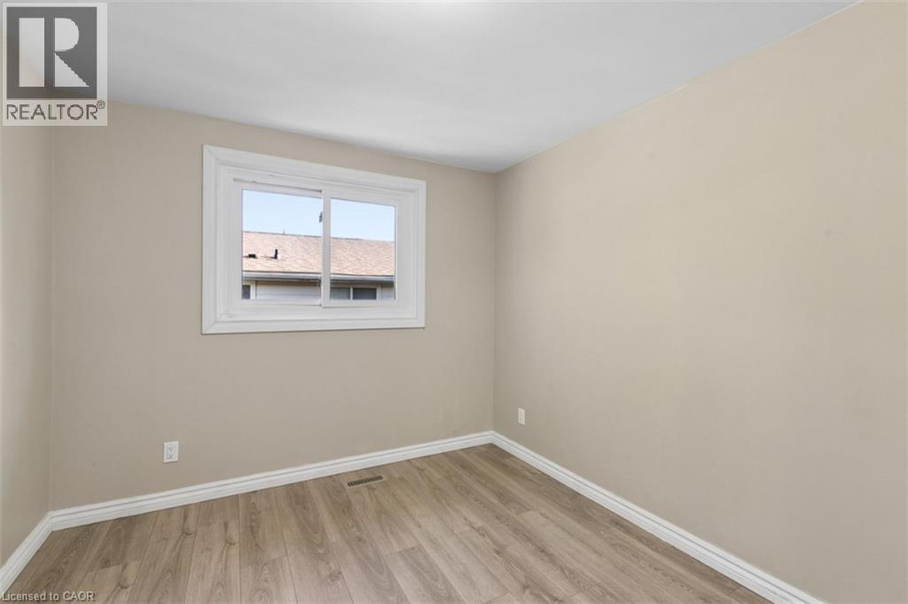 8 Forest Glen Crescent, Kitchener, Ontario  N2N 1C8 - Photo 13 - 40872597