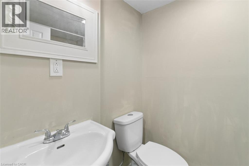8 Forest Glen Crescent, Kitchener, Ontario  N2N 1C8 - Photo 21 - 40872597