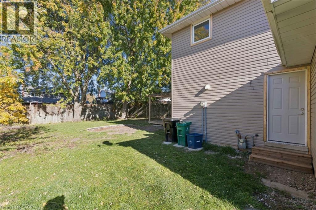 8 Forest Glen Crescent, Kitchener, Ontario  N2N 1C8 - Photo 23 - 40872597