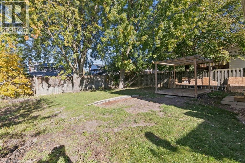 8 Forest Glen Crescent, Kitchener, Ontario  N2N 1C8 - Photo 24 - 40872597