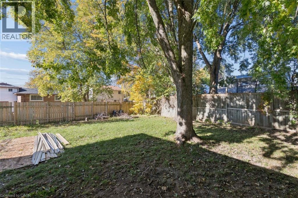8 Forest Glen Crescent, Kitchener, Ontario  N2N 1C8 - Photo 27 - 40872597