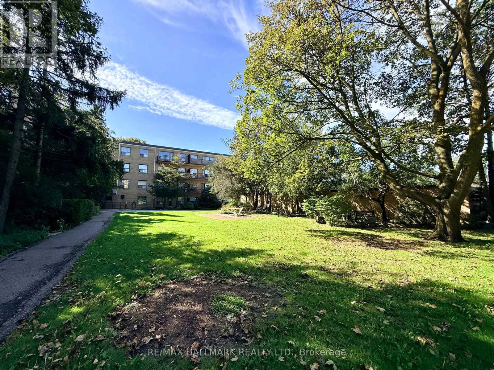 111 - 28 Upper Canada Drive, Toronto, Ontario  M2P 1R9 - Photo 13 - C14101242