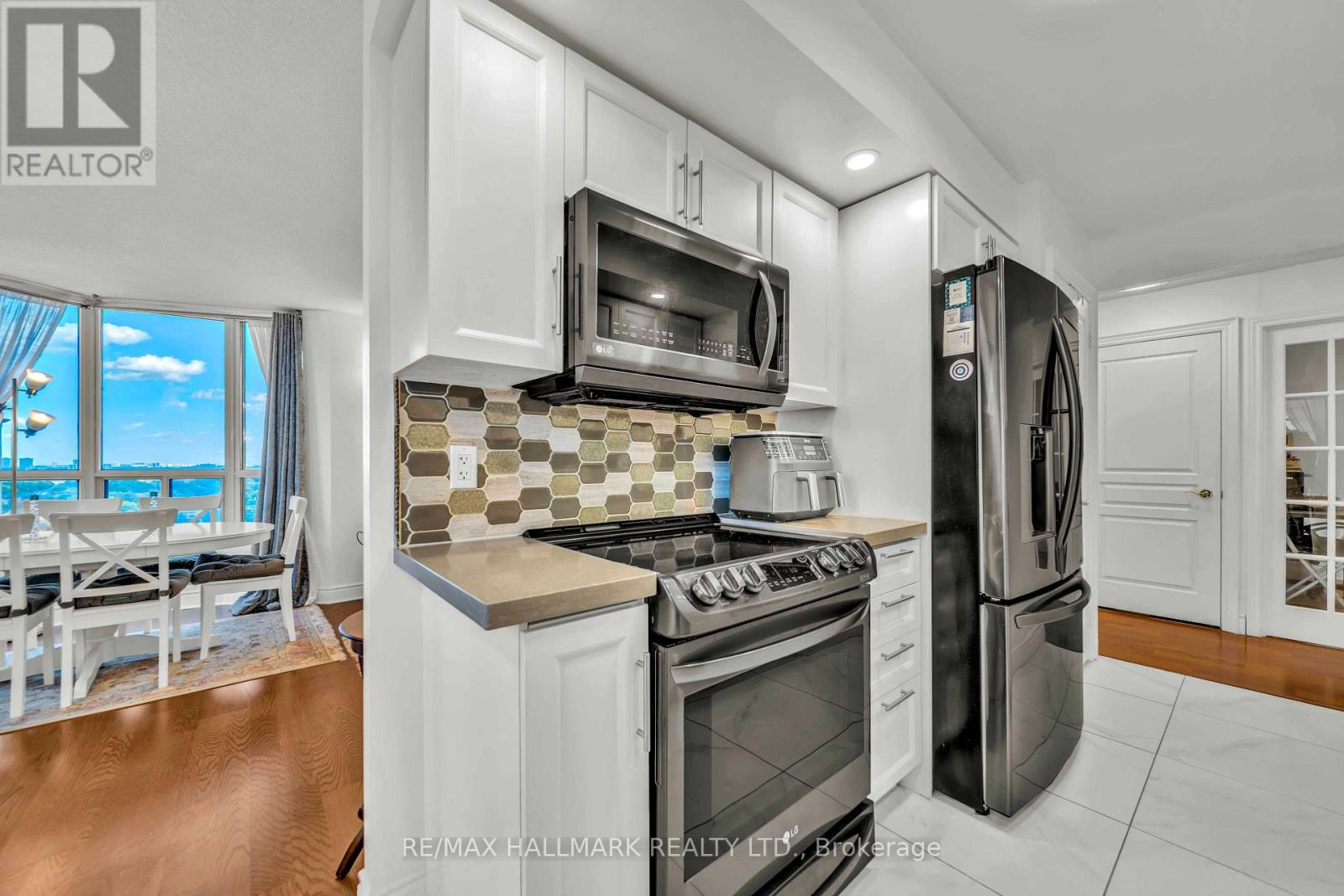 1812 - 10 Northtown Way, Toronto, Ontario  M2N 7L4 - Photo 10 - C14101382