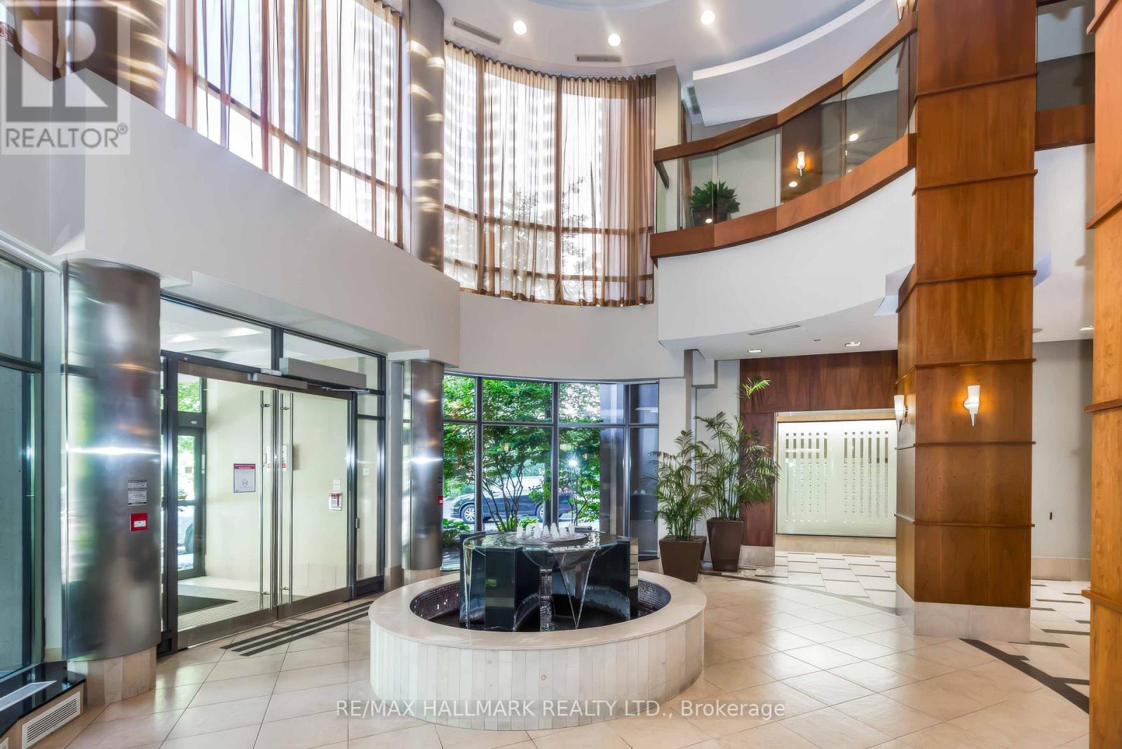 1812 - 10 Northtown Way, Toronto, Ontario  M2N 7L4 - Photo 3 - C14101382