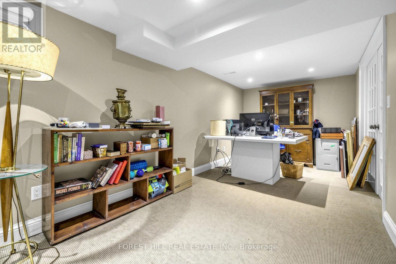 44 Ridge Hill Drive, Toronto, Ontario  M6C 2J4 - Photo 17 - C14101402