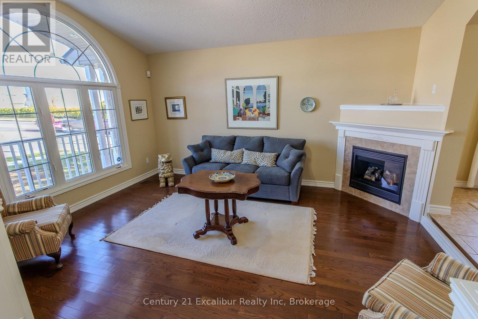 900 Gzowski Street, Centre Wellington, Ontario  N1M 3V9 - Photo 2 - X14101494