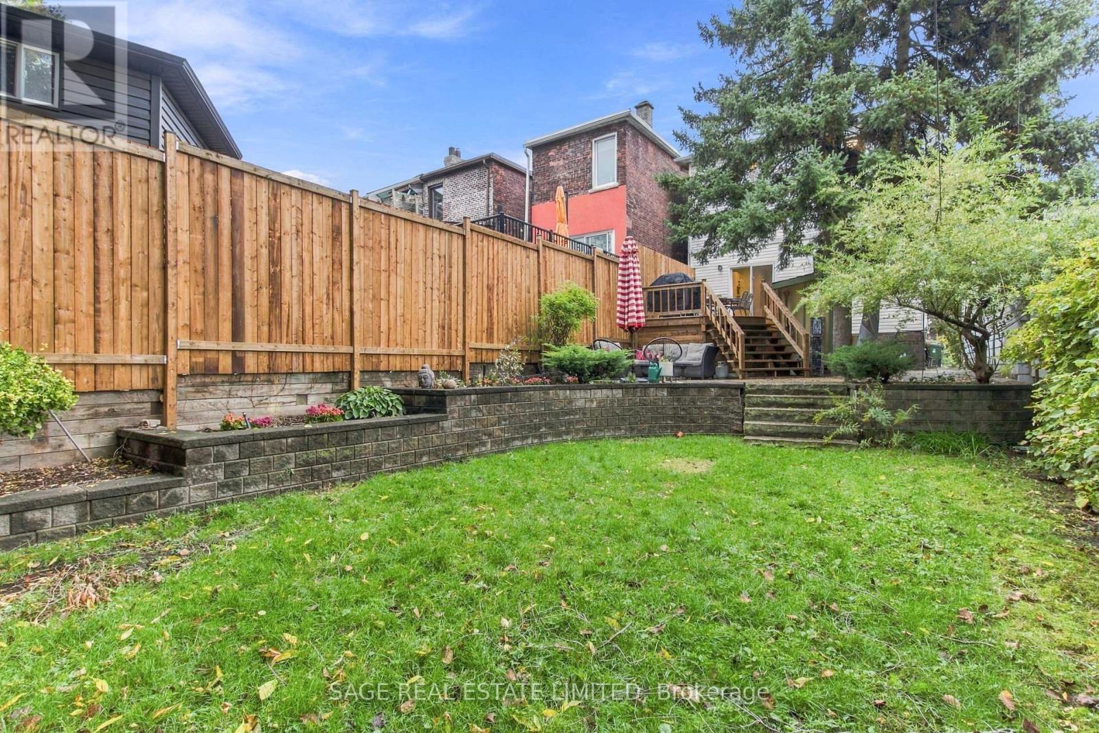 272 Highfield Road, Toronto (Greenwood-Coxwell), Ontario  M4L 2V5 - Photo 47 - E14101246