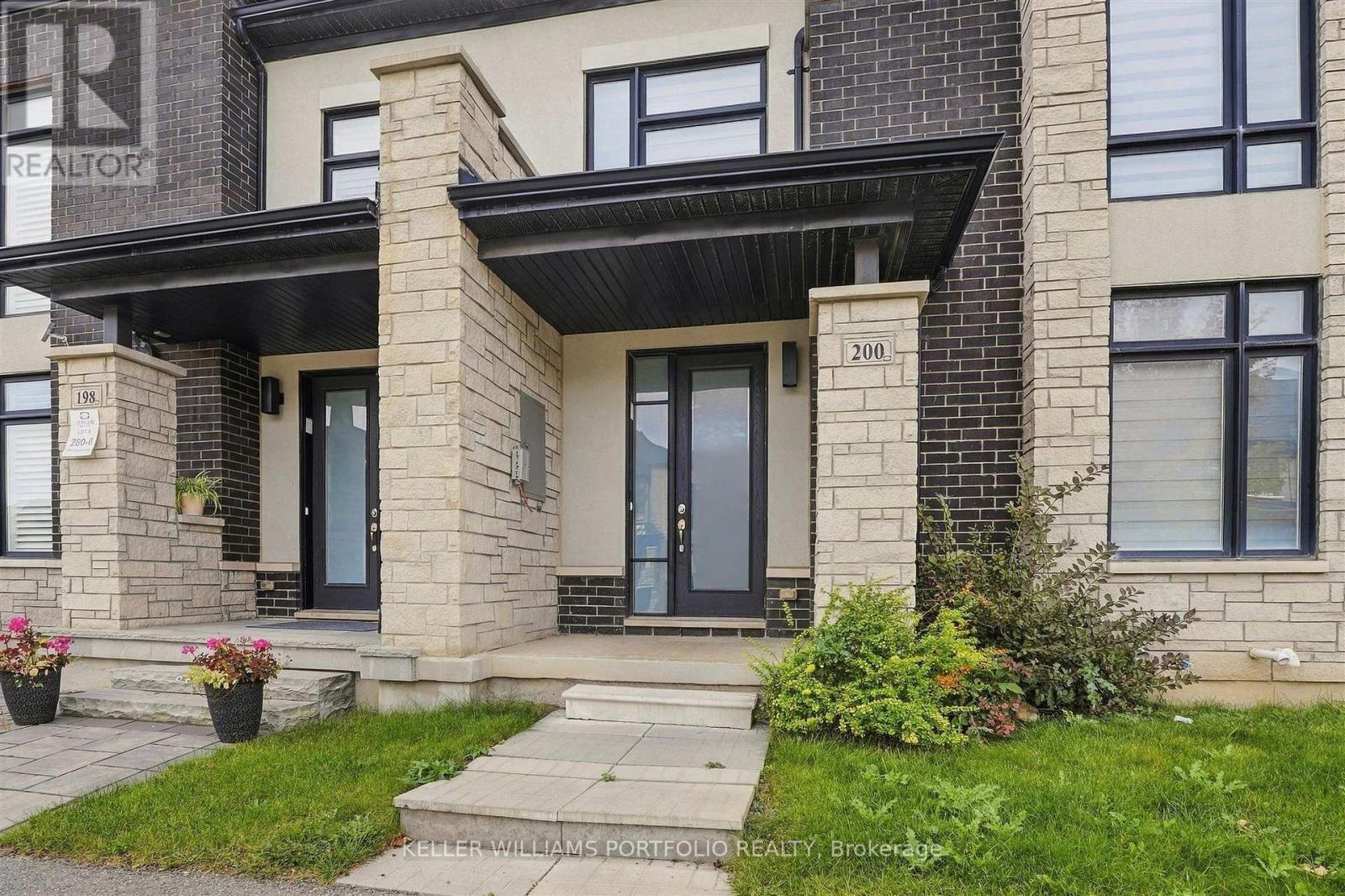 200 Coronation Road, Whitby, Ontario  L1P 0H7 - Photo 3 - E14101274