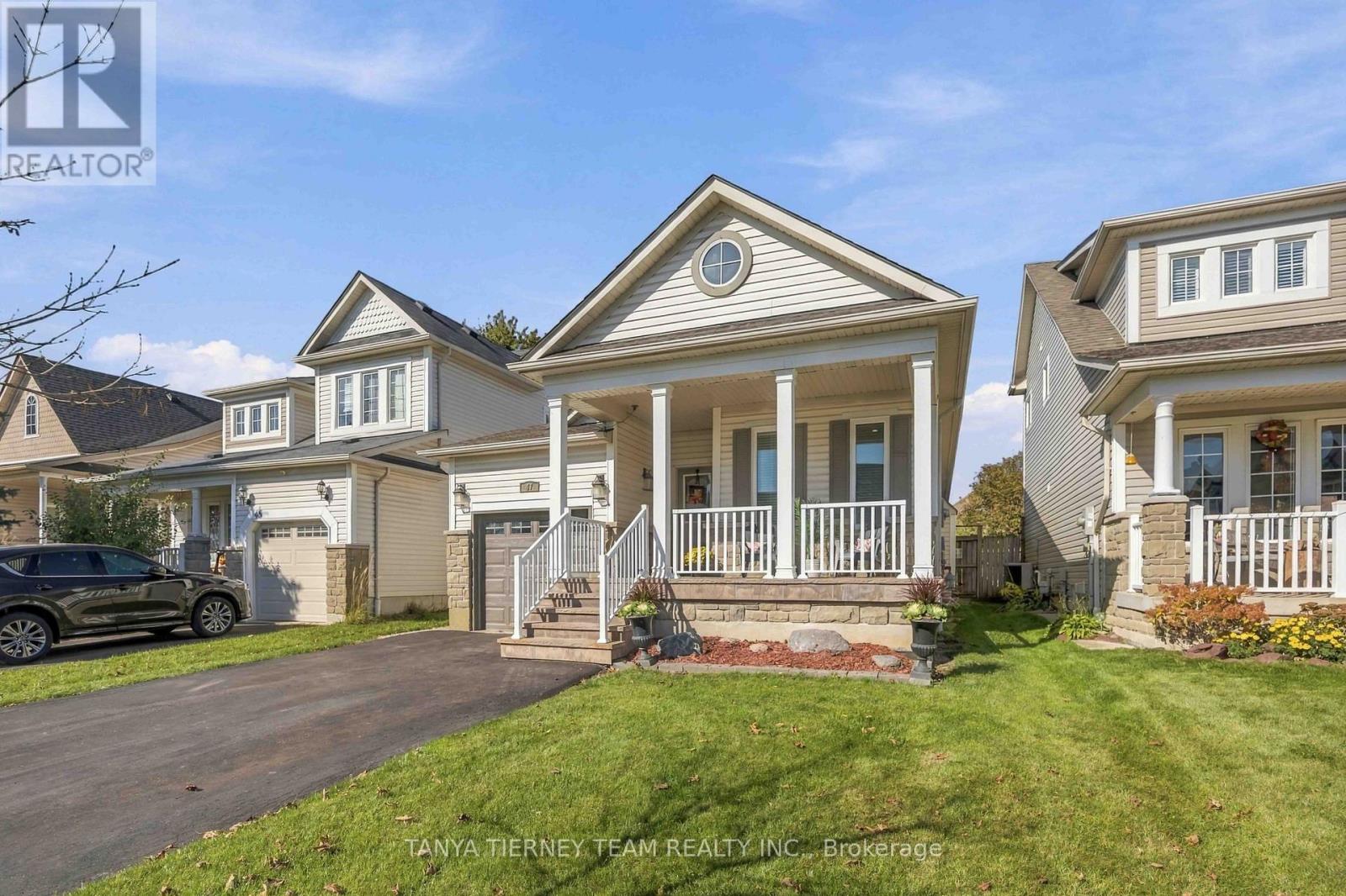 47 Mikayla Crescent, Whitby, Ontario  L1M 2J1 - Photo 2 - E14101546