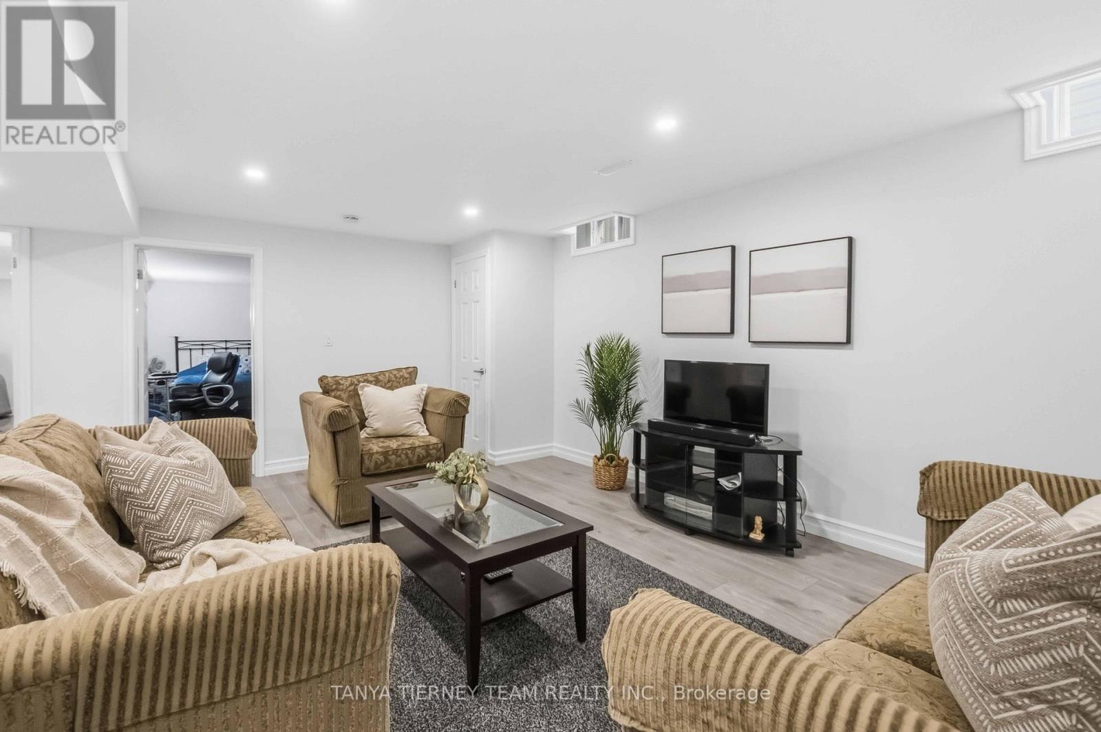 47 Mikayla Crescent, Whitby, Ontario  L1M 2J1 - Photo 33 - E14101546