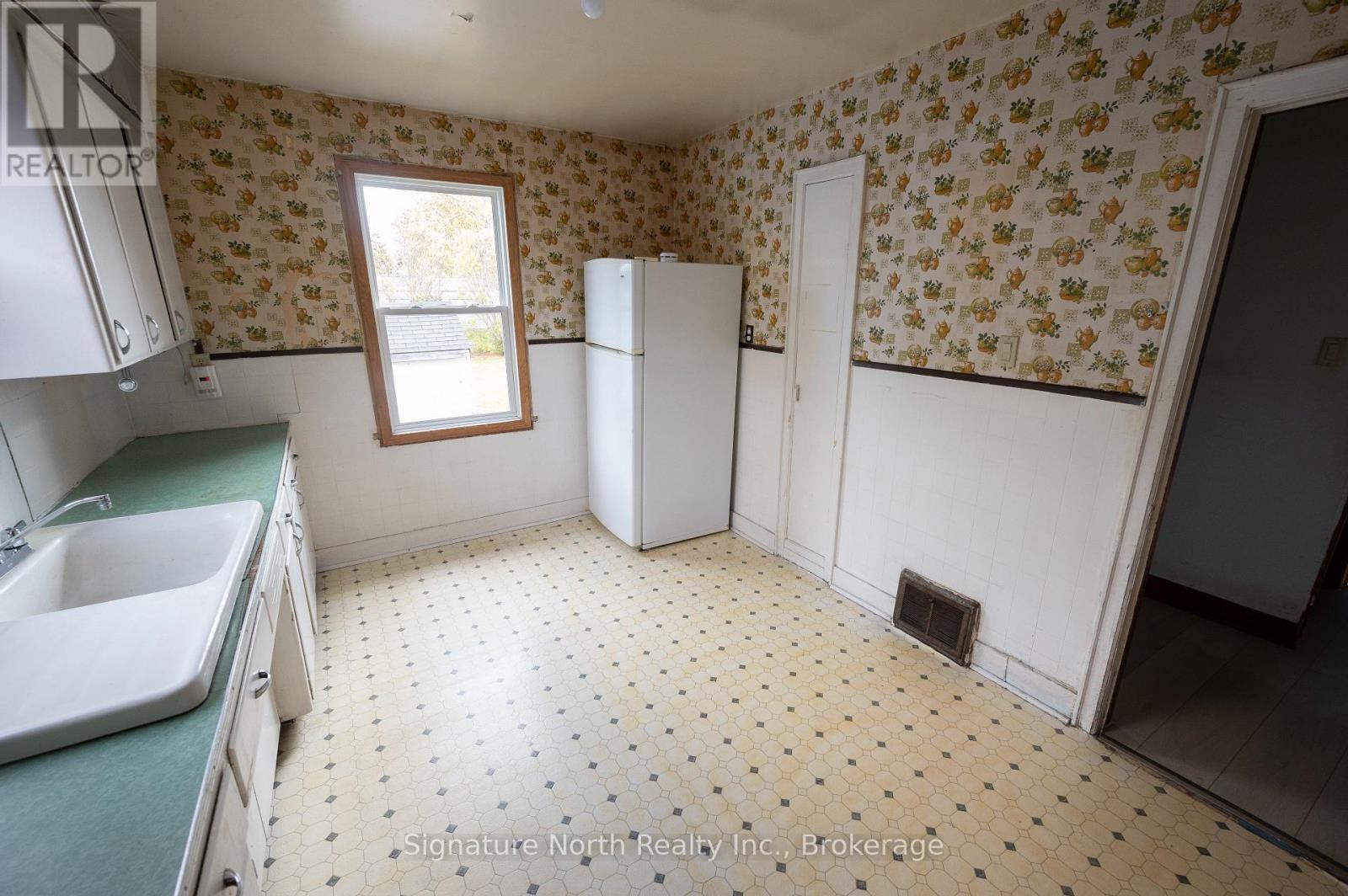 174 Clarke Street, Thunder Bay, Ontario  P7A 2L9 - Photo 20 - X14101512