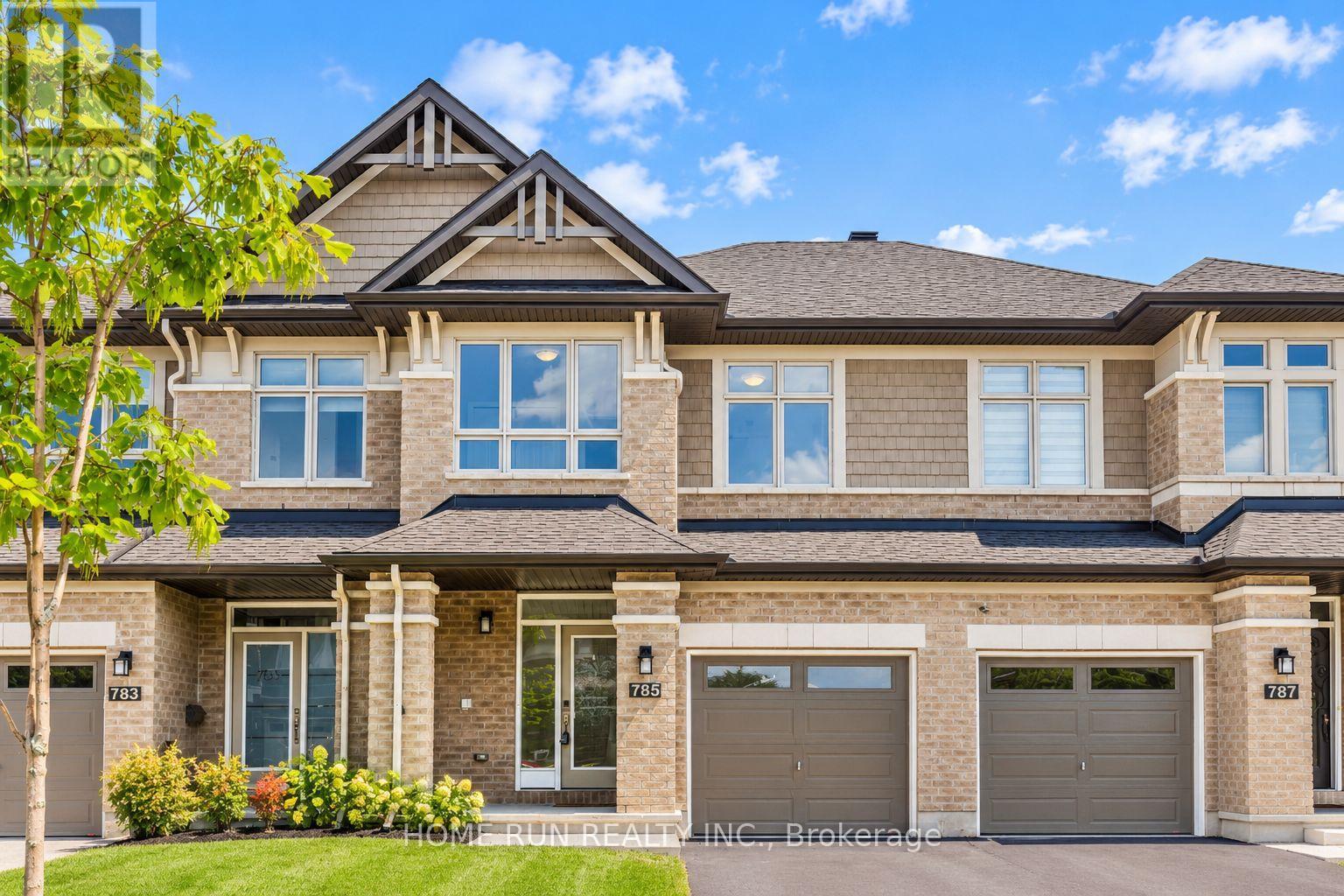 785 CAIRN CRESCENT, Ottawa, Ontario