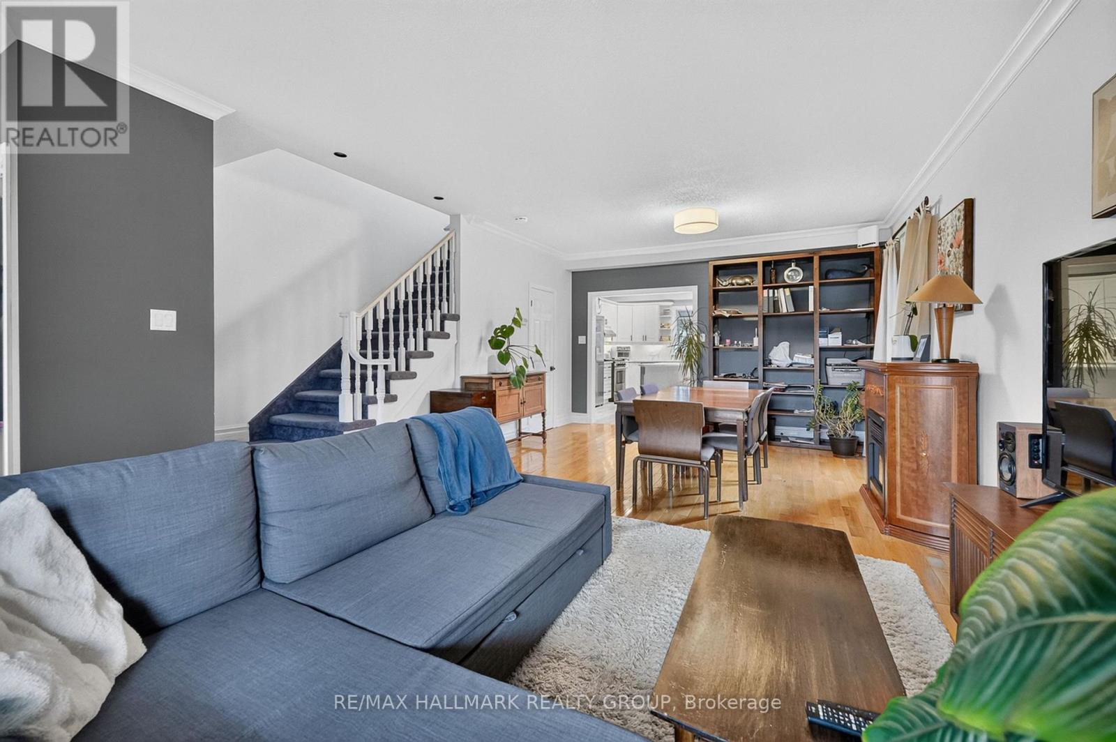 256 Joffre-Belanger Way, Ottawa, Ontario  K1L 5K8 - Photo 4 - X14101542