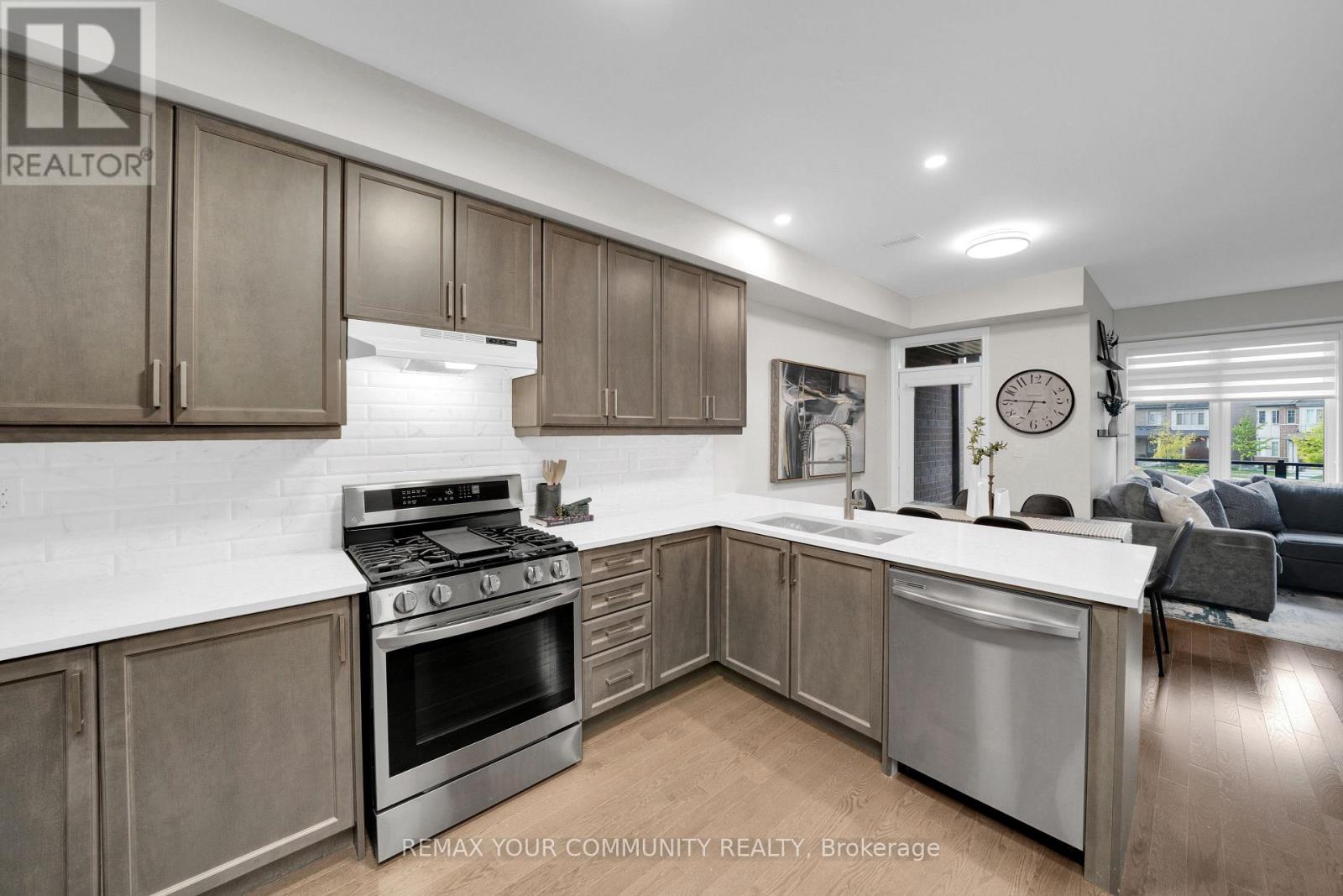 104 Holyrood Crescent, Vaughan, Ontario  L4H 5G2 - Photo 19 - N14101298
