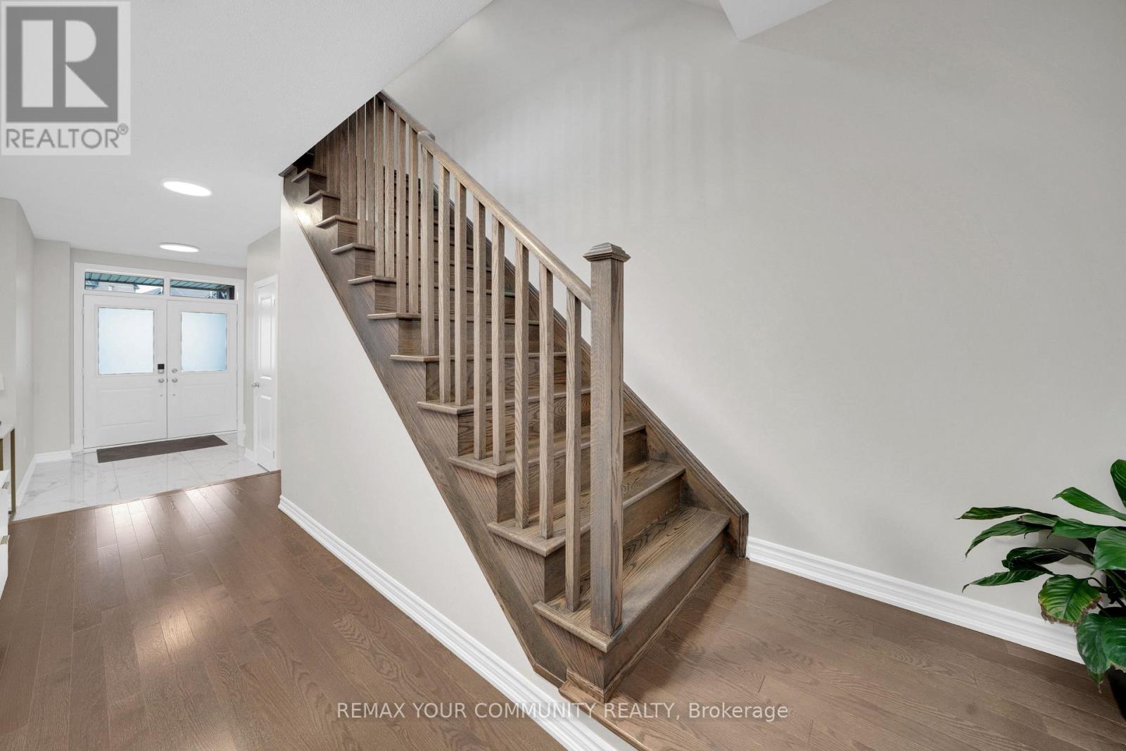 104 Holyrood Crescent, Vaughan, Ontario  L4H 5G2 - Photo 8 - N14101298