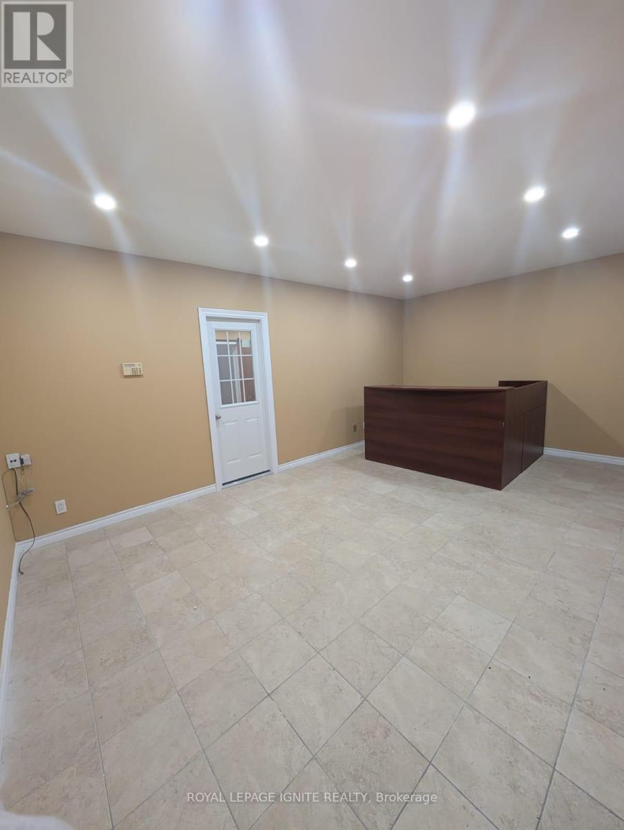 11 - 346 Newkirk Road, Richmond Hill, Ontario  L4C 0A9 - Photo 2 - N14101304