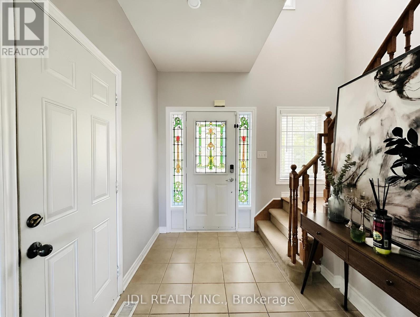 36 Laurelbank Crescent, Georgina, Ontario  L4P 4H7 - Photo 6 - N14101504