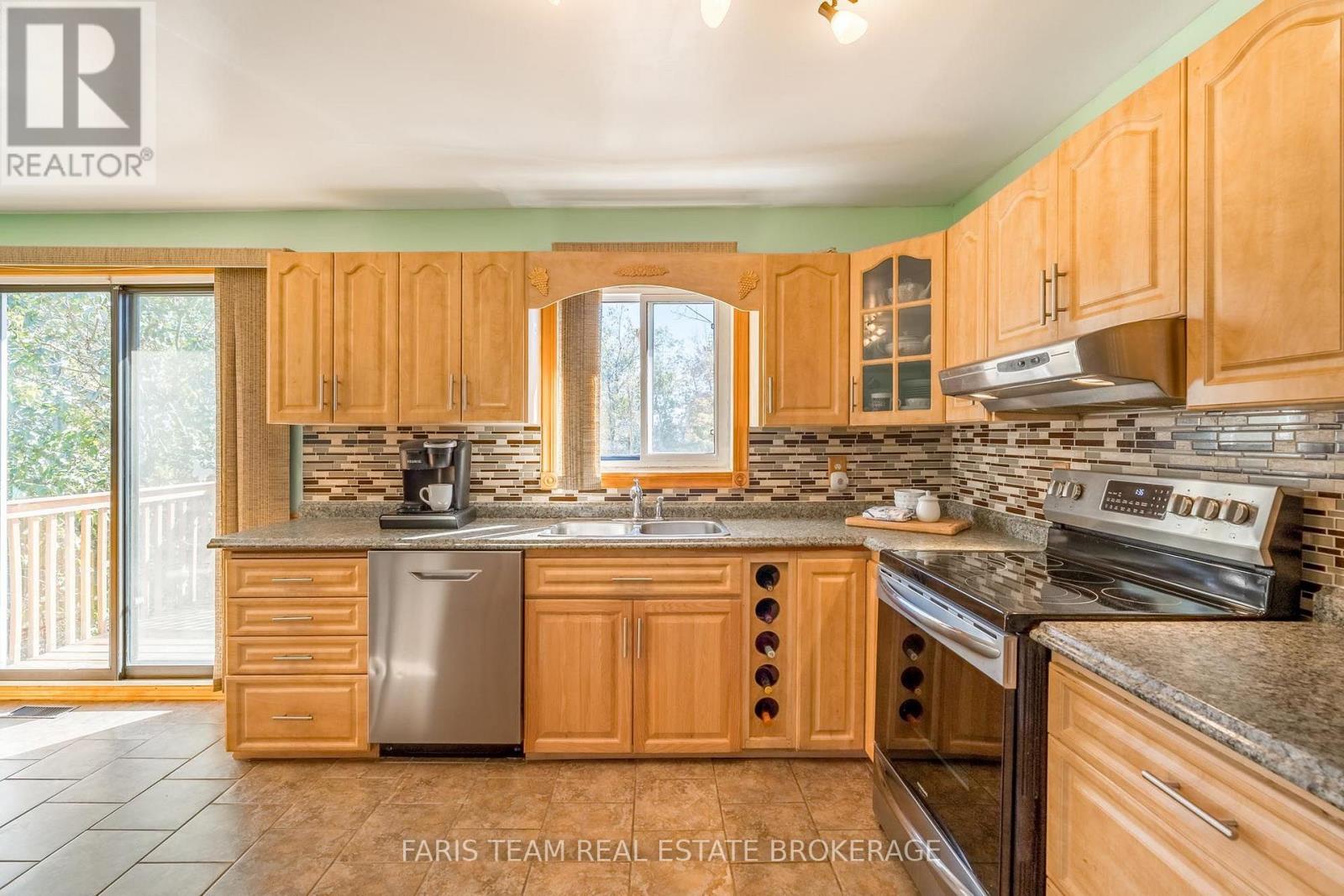 163 Shannon Street, Orillia, Ontario  L3V 7B6 - Photo 4 - S14101318