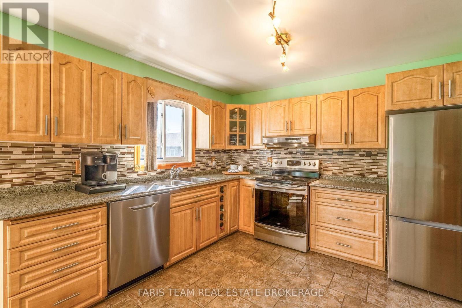 163 Shannon Street, Orillia, Ontario  L3V 7B6 - Photo 5 - S14101318