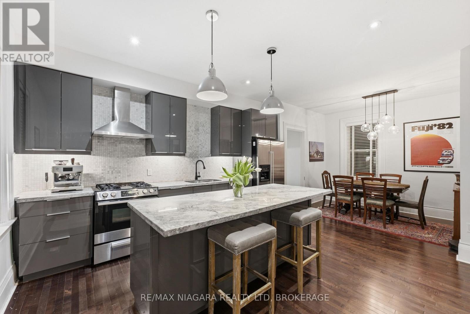9 Duke Street, St. Catharines, Ontario  L2R 5W1 - Photo 13 - X14101430