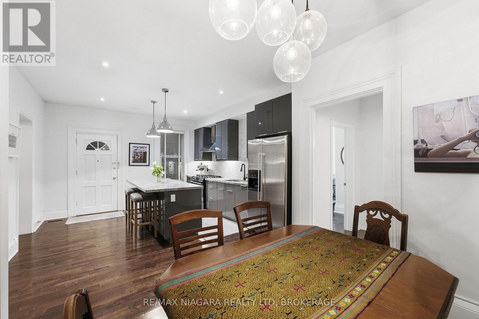 9 Duke Street, St. Catharines, Ontario  L2R 5W1 - Photo 18 - X14101430
