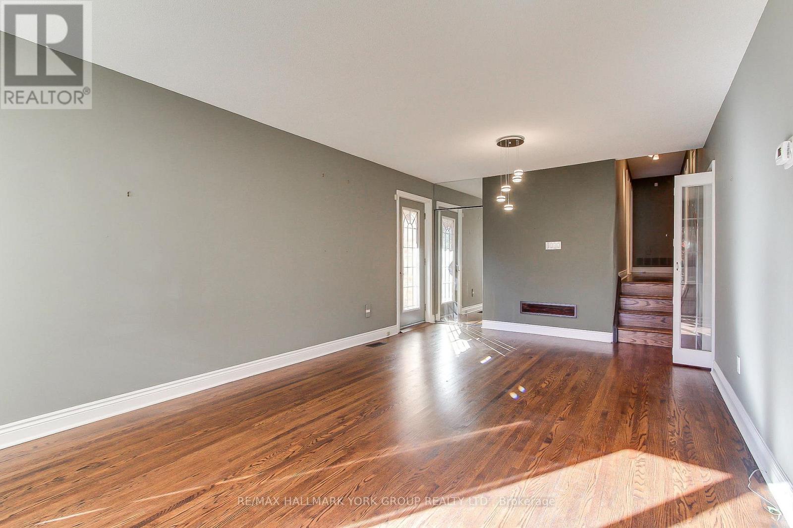 10 Harefield Drive, Toronto, Ontario  M9W 4C7 - Photo 17 - W14101250