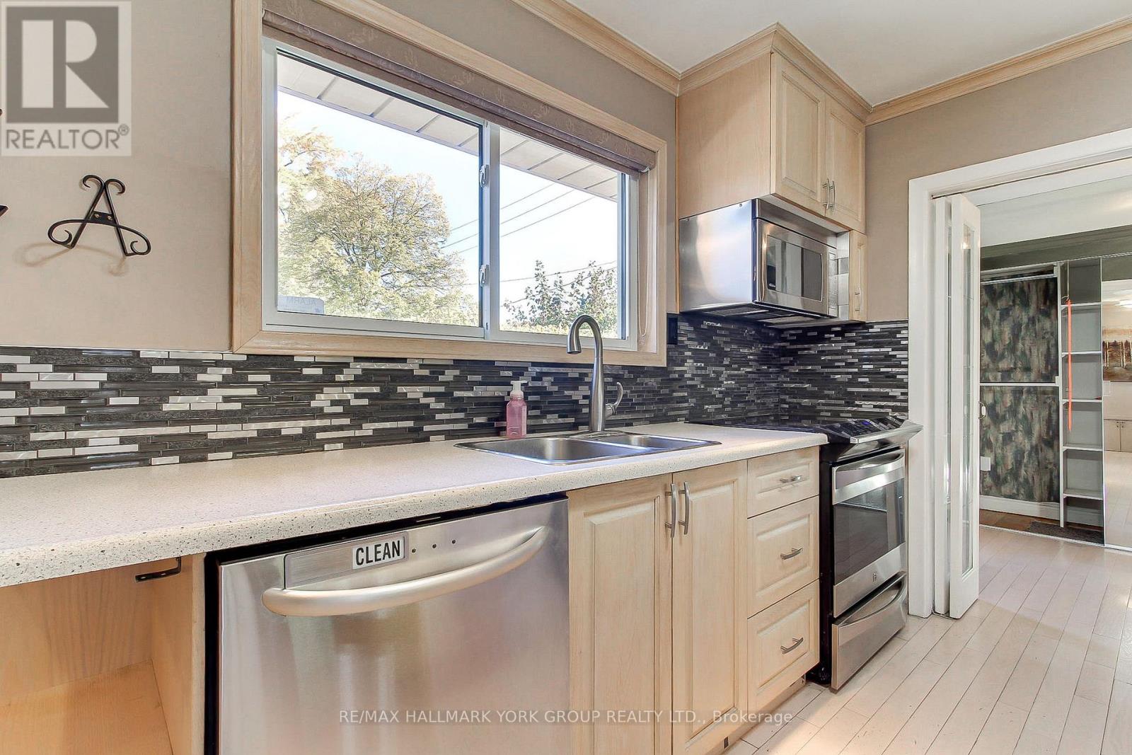10 Harefield Drive, Toronto, Ontario  M9W 4C7 - Photo 9 - W14101250